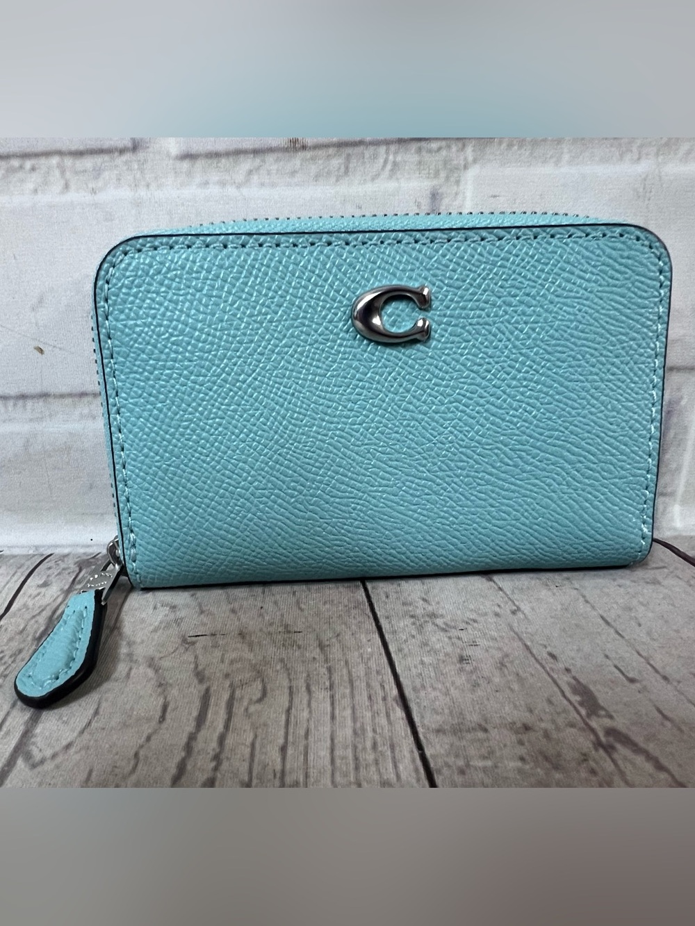 COACH Coin / Card Case Light Blue Zip Around Leather Small Wallet